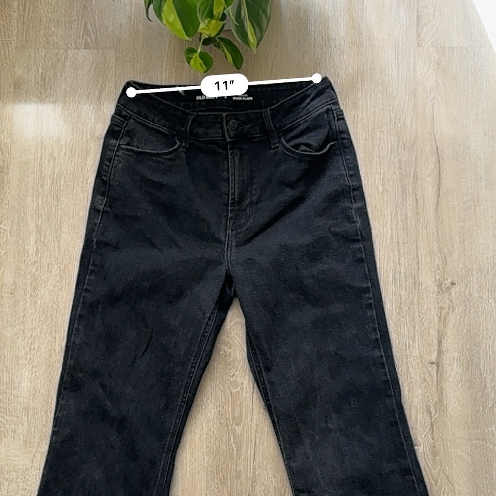 Old Navy black wow flare black jeans size 2 - Picture 5 of 6